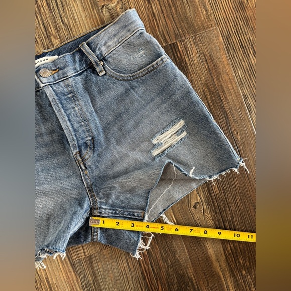 PacSun Vintage Cut Off Women’s Jean Shorts Sz 25 (*Runs Big) Hi Rise Button Fly - Picture 4 of 11